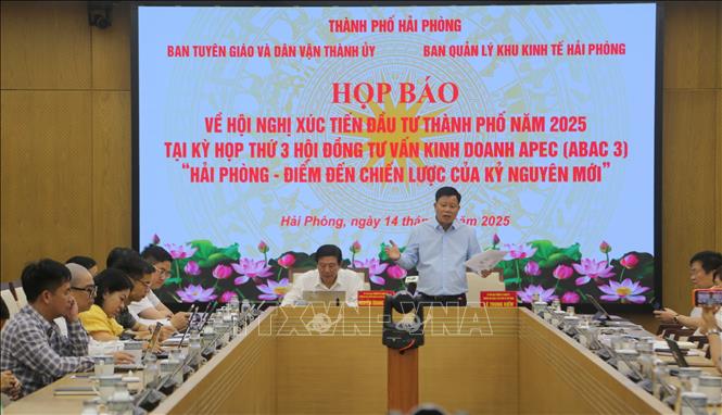 Le Trung Kien, head of the Hai Phong Economic Zone Authority speaks at a press conference on July 14. VNA Photo: Minh Thu