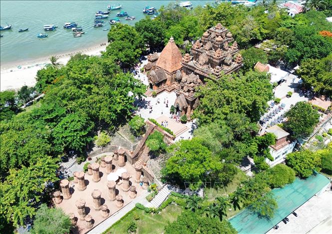 Di tích kiến trúc nghệ thuật quốc gia đặc biệt Tháp Bà Pô Nagar (phường Bắc Nha Trang, Khánh Hòa). Ảnh: Nguyễn Thành - TTXVN