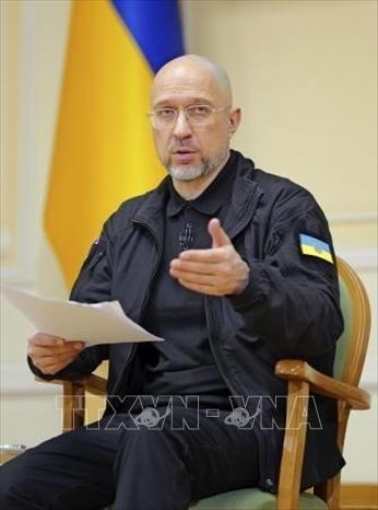 Thủ tướng Ukraine Denys Shmyhal phát biểu họp báo tại Kiev ngày 4/3/2025. Ảnh: Kyodo/TTXVN
