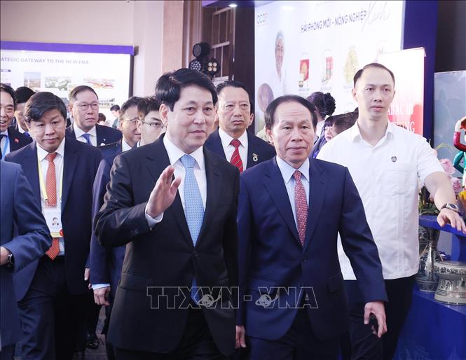 Chủ tịch nước Lương Cường dự Phiên khai mạc Kỳ họp lần thứ 3 Hội đồng Tư vấn Kinh doanh APEC (ABAC III). Ảnh: Lâm Khánh – TTXVN