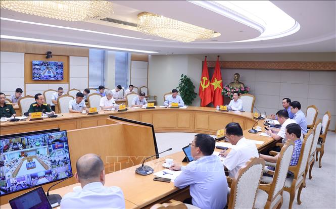 Phó Thủ tướng Trần Hồng Hà chủ trì cuộc họp. Ảnh: Văn Điệp – TTXVN
