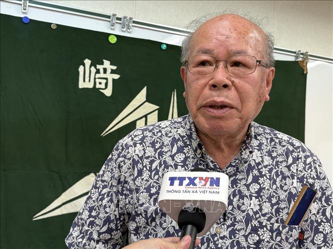Ông Shigemitsu Tanaka, đồng chủ tịch Liên đoàn các tổ chức nạn nhân bom nguyên tử Nhật Bản (Nihon Hidankyo) trả lời phỏng vấn của phóng viên TTXVN. Ảnh: Nguyễn Tuyến – Pv TTXVN tại Nhật Bản