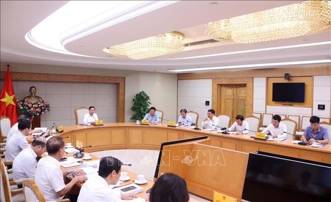 Phó Thủ tướng Trần Hồng Hà làm việc với Đảng ủy Bộ Xây dựng về công tác tổ chức Đại hội. Ảnh: Văn Điệp – TTXVN

