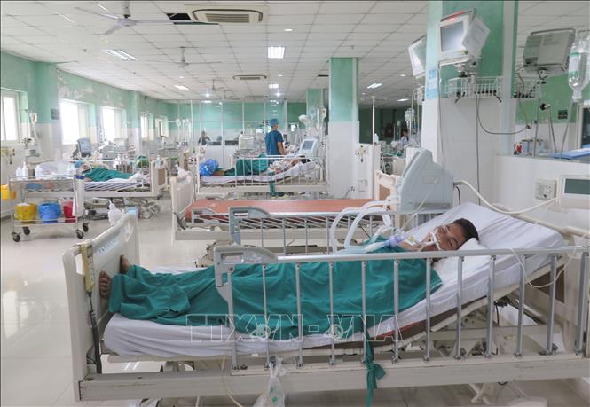 Bệnh nhân hiện đã qua cơn nguy kịch và được điều trị tại Khoa Hồi sức tích cực – Chống độc, Bệnh viện Đa khoa tỉnh Quảng Ngãi 2. Ảnh: Dư Toán – TTXVN 