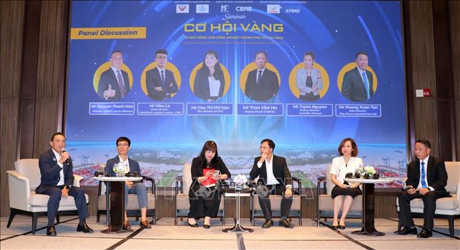 Các đại biểu thảo luận tại hội thảo. Ảnh: Thanh Vũ - TTXVN