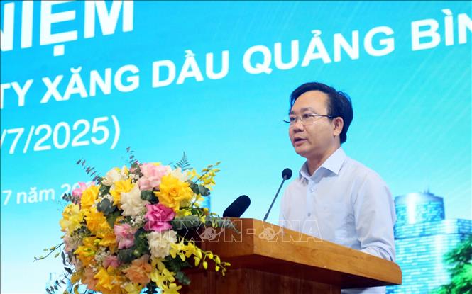 Phó Chủ tịch UBND tỉnh Quảng Trị Hoàng Xuân Tân phát biểu chỉ đạo tại Lễ kỷ niệm. Ảnh: Tá Chuyên  - TTXVN