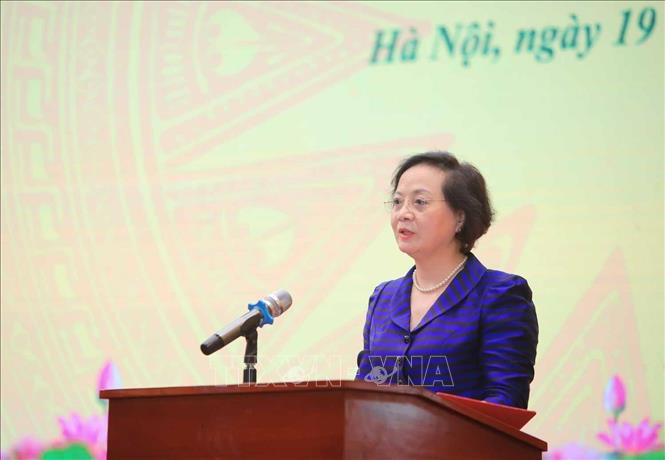 Phó Trưởng Ban tổ chức Trung ương, Bộ trưởng Bộ Nội vụ Phạm Thị Thanh Trà đọc quyết định bổ nhiệm. Ảnh: Hoàng Hiếu - TTXVN