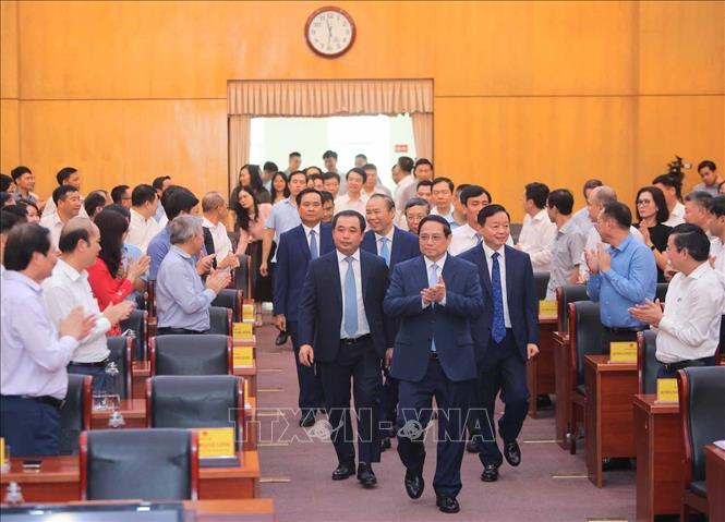 Thủ tướng Phạm Minh Chính và các đại biểu đến dự buổi lễ. Ảnh: Hoàng Hiếu - TTXVN