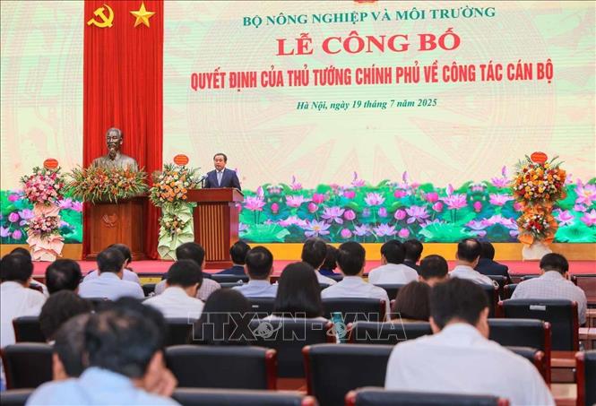Quyền Bộ trưởng Bộ Nông nghiệp và Môi trường Trần Đức Thắng phát biểu nhận nhiệm vụ. Ảnh: Hoàng Hiếu - TTXVN