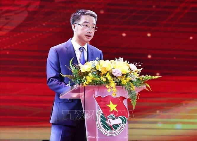 Nguyen Tuong Lam, Secretary of the Ho Chi Minh Communist Youth Union Central Committee and President of the Vietnam Youth Federation, speaks at the forum. VNA Photo: Minh Đức