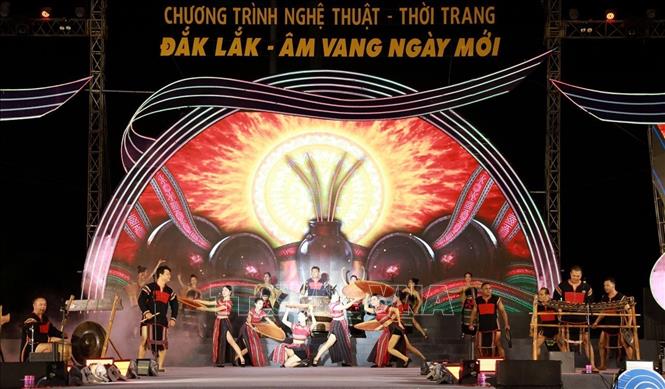 Một tiết mục nghệ thuật trong chương trình. Ảnh: Xuân Triệu - TTXVN