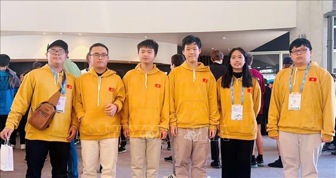 All six Vietnamese students win medals at the 66th International Mathematical Olympiad (IMO) in 2025 in Queensland, Australia. VNA/Photo by courtesy