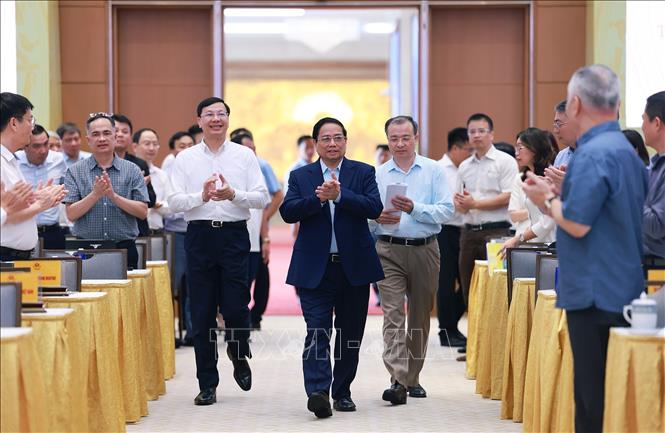 Thủ tướng Phạm Minh Chính đến Phiên họp lần thứ 3 BCĐ về phát triển khoa học, công nghệ, đổi mới sáng tạo, chuyển đổi số và Đề án 06. Ảnh: Dương Giang-TTXVN 
