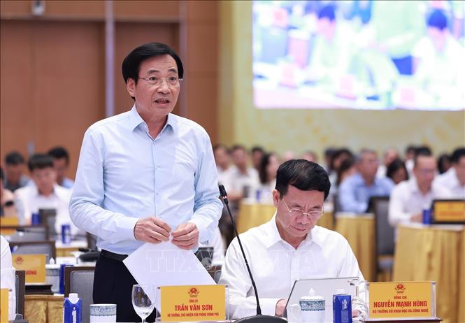 Bộ trưởng, Chủ nhiệm Văn phòng Chính phủ Trần Văn Sơn phát biểu. Ảnh: Dương Giang-TTXVN