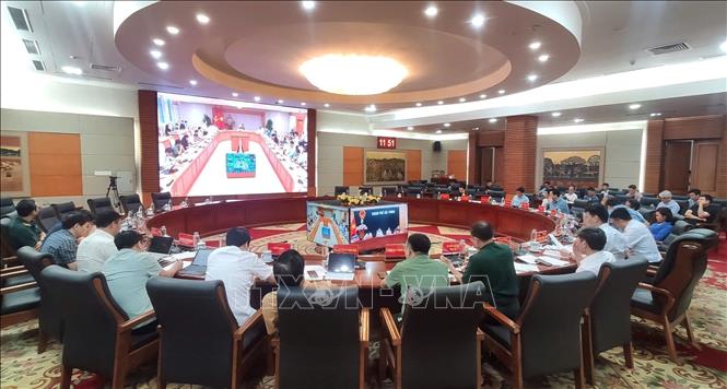 Chủ tịch UBND thành phố Hải Phòng Lê Ngọc Châu họp cùng các xã, phường, đặc khu và các ngành để triển khai phòng, chống bão số 3. Ảnh: Hoàng Ngọc – TTXVN 