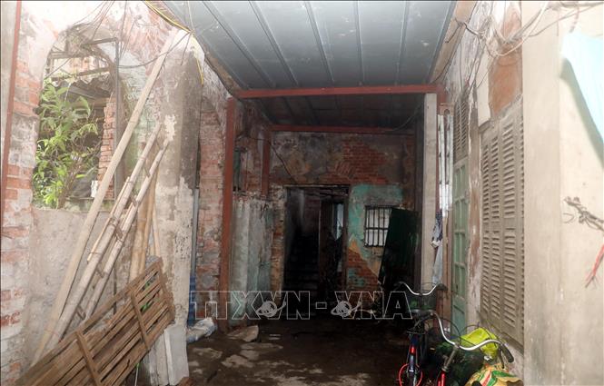 Hiện trạng những ngôi nhà dân tại ngõ 207 đường Hoàng Văn Thụ, phường Nam Định, tỉnh Ninh Bình. Ảnh: Thái Thuần – TTXVN