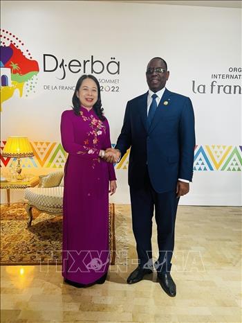  Nhân dịp tham dự Hội nghị Cấp cao Pháp ngữ lần thứ 18 tại thành phố Djerba (Tunisia), sáng 19/11/2022 (giờ địa phương), Phó Chủ tịch nước Võ Thị Ánh Xuân đã có cuộc gặp Tổng thống Senegal Macky Sall. Ảnh: TTXVN 