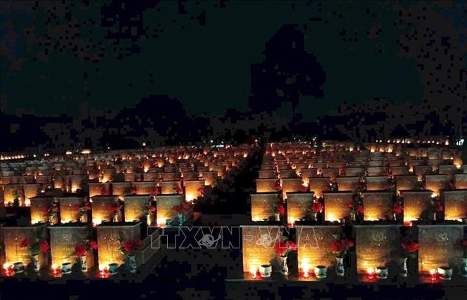 Nghĩa trang liệt sĩ Dốc Bà Đắc (phường Thới Sơn, tỉnh An Giang) – nơi an nghỉ của hơn 9.000 liệt sĩ hy sinh qua các thời kỳ chiến tranh. Ảnh: TTXVN phát