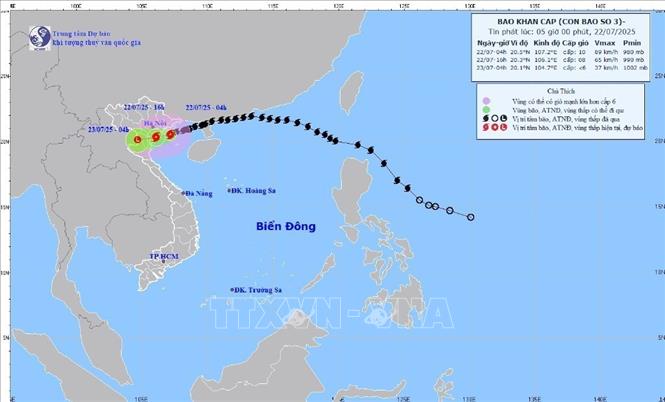 Hướng di chuyển của bão số 3 lúc 4 giờ ngày 22/. Ảnh: TTXVN phát 