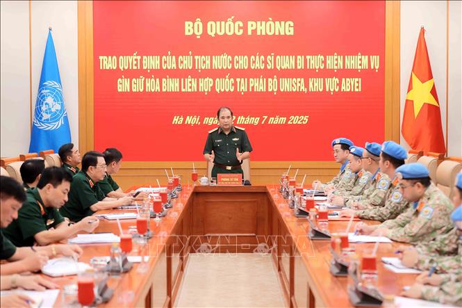 Thượng tướng Phùng Sĩ Tấn, Phó tổng tham mưu trưởng Quân đội nhân dân Việt Nam phát biểu. Ảnh: An Đăng - TTXVN