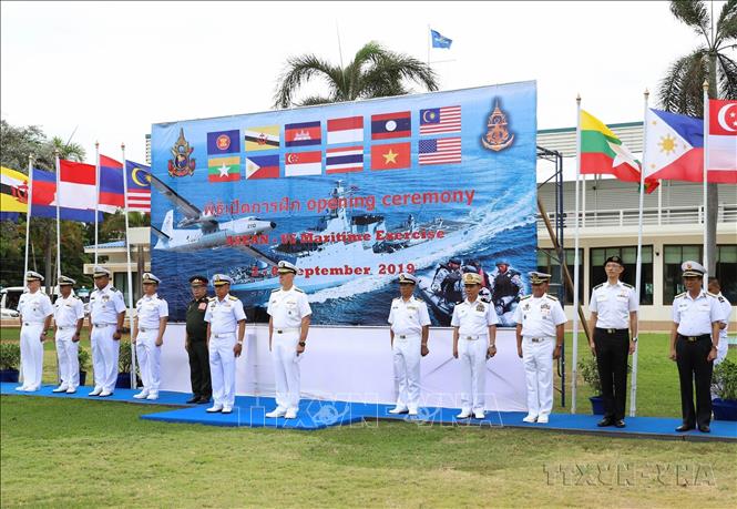 Khai mạc cuộc tập trận trên biển chung đầu tiên giữa hải quân Mỹ và hải quân ASEAN (AUMX), tại căn cứ hải quân Sattahip, Thái Lan (2019). Ảnh: Hữu Kiên - TTXVN