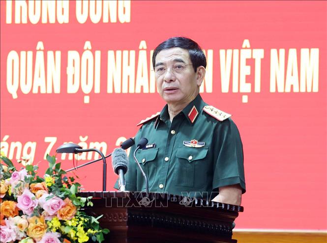 Đại tướng Phan Văn Giang, Ủy viên Bộ Chính trị, Phó Bí thư Quân ủy Trung ương, Bộ trưởng Bộ Quốc phòng phát biểu. Ảnh: Thống Nhất – TTXVN