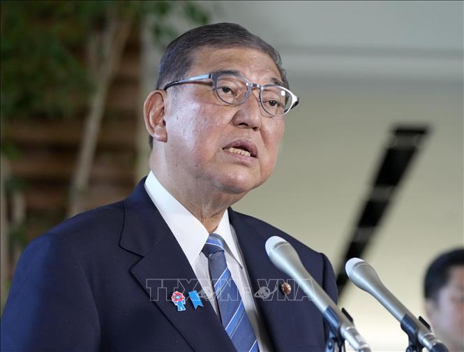 Thủ tướng Nhật Bản Shigeru Ishiba phát biểu họp báo tại Tokyo ngày 23/7/2025. Ảnh: Kyodo/TTXVN