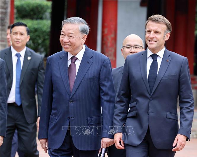 Thông qua chuyến thăm di tích lịch sử trọng điểm này, Tổng Bí thư Tô Lâm đã gửi đi một thông điệp về vai trò của văn hóa, giáo dục trong quan hệ Việt - Pháp. Ảnh: Thống Nhất – TTXVN