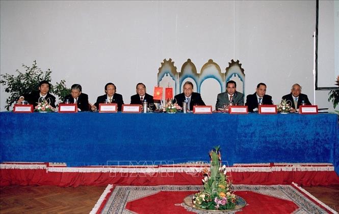 Thủ tướng Phan Văn Khải dự diễn đàn doanh nghiệp Việt Nam- Maroc (Rabat, 19/11/2004). Ảnh: Thế Thuần – TTXVN