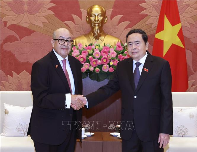 Sáng 21/6/2024, tại Nhà Quốc hội, Chủ tịch Quốc hội Trần Thanh Mẫn tiếp ông Najib El Khadi, Tổng Thư ký Hạ viện Morocco kiêm Chủ tịch Hiệp hội Tổng Thư ký Nghị viện thế giới. Ảnh: Thống Nhất – TTXVN