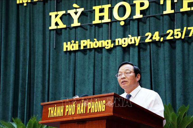 Phó Bí thư Thành ủy, Chủ tịch HĐND thành phố Hải Phòng Lê Văn Hiệu phát biểu khai mạc kỳ họp. Ảnh: Mạnh Tú - TTXVN