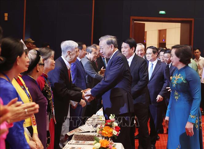 Tổng Bí thư Tô Lâm, Chủ tịch nước Lương Cường, Thủ tướng Phạm Minh Chính đến dự Hội nghị. Ảnh: Thống Nhất – TTXVN