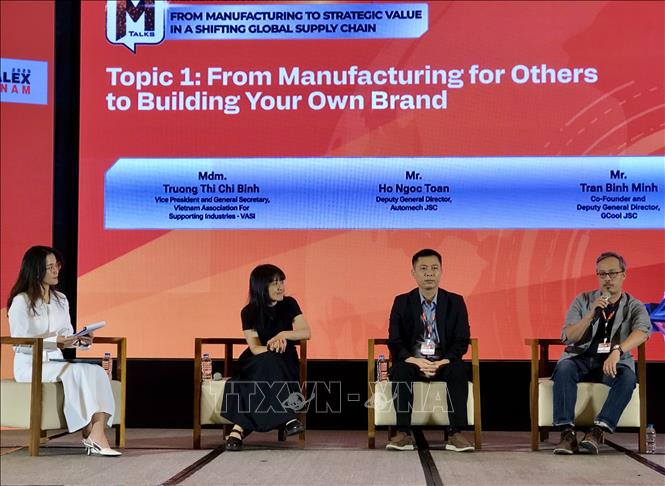 Đại diện các hiệp hội, doanh nghiệp tham gia phiên tọa đàm. Ảnh: Mỹ Phương – TTXVN