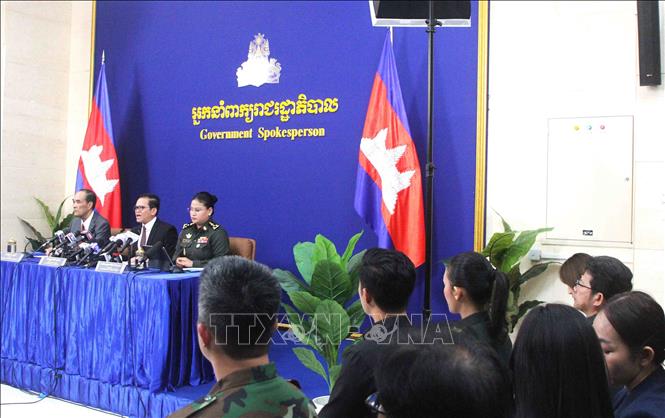 Quang cảnh buổi họp báo cung cấp thông tin về tình hình xung đột quân sự ở biên giới Campuchia - Thái Lan, chiều ngày 24/7/2025. Ảnh: Hoàng Minh - PV TTXVN tại Campuchia 