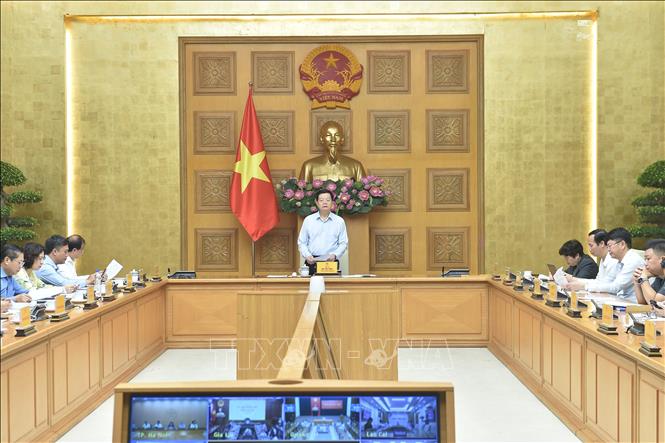 Phó Thủ tướng Mai Văn Chính phát biểu tại cuộc họp. Ảnh: Diệp Trương - TTXVN