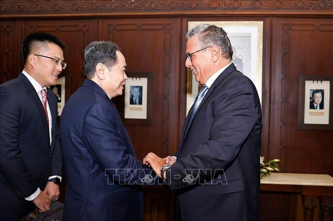 Moroccan Prime Minister Aziz Akhannouch welcomes NA Chairman Tran Thanh Man. VNA Photo: Doãn Tấn