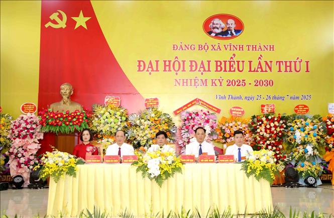 Đoàn Chủ tịch điều hành Đại hội. Ảnh: Hoàng Hùng - TTXVN