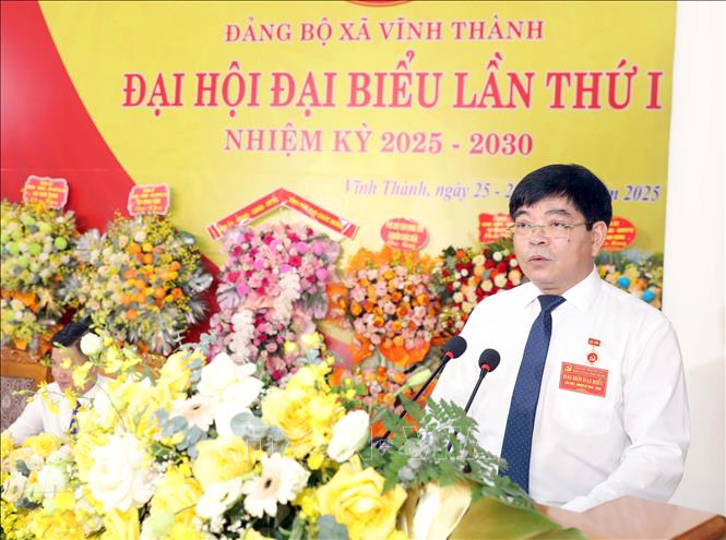 Bí thư Đảng ủy xã Vĩnh Thành Ngô Hữu Mai phát biểu khai mạc Đại hội. Ảnh: Hoàng Hùng -TTXVN
