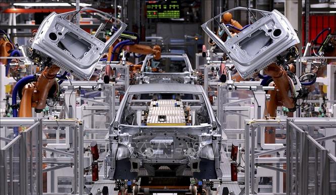 Dây chuyền lắp ráp xe điện ID.3 của Volkswagen tại nhà máy ở Zwickau, miền Tây Đức. Ảnh: Spiegel/TTXVN