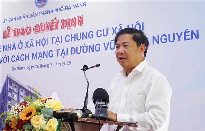Ủy viên dự khuyết Trung ương Đảng, Phó Bí thư Thành ủy, Chủ tịch UBND thành phố Đà Nẵng Lương Nguyễn Minh Triết phát biểu tại buổi lễ. Ảnh: Quốc Dũng - TTXVN