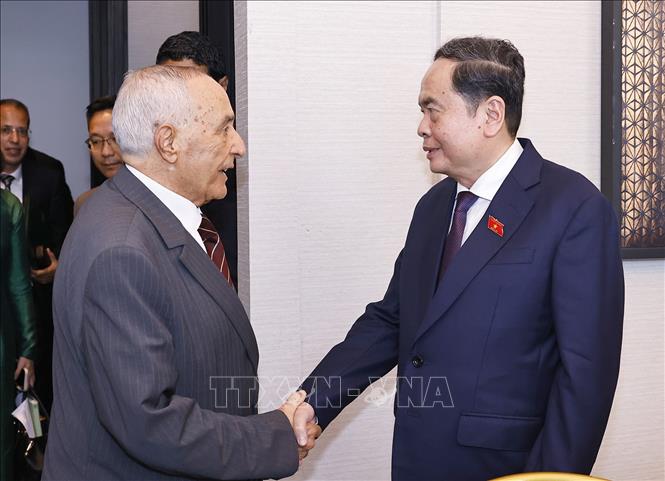 Chủ tịch Quốc hội Trần Thanh Mẫn tiếp ông Mustapha El Ktiri, Chủ tịch Hội hữu nghị Maroc – Việt Nam. Ảnh: Doãn Tấn – TTXVN