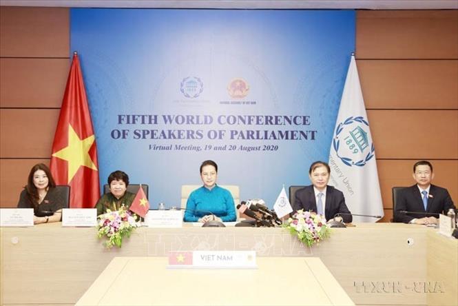 Chủ tịch Quốc hội Nguyễn Thị Kim Ngân phát biểu tại Hội nghị Thượng đỉnh các Chủ tịch Quốc hội thế giới lần thứ 5 theo hình thức trực tuyến, tại điểm cầu Hà Nội (19/8/2020). Ảnh: Trọng Đức - TTXVN