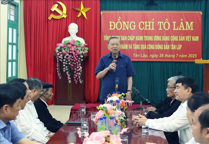Tổng Bí Thư Tô Lâm phát biểu tại buổi làm việc với bản Tân Lập, xã Si Pa Phìn, tỉnh Điện Biên. Ảnh: Thống Nhất -  TTXVN