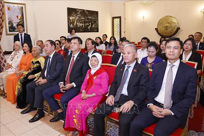 The participants in the meeting. VNA Photo: Doãn Tấn