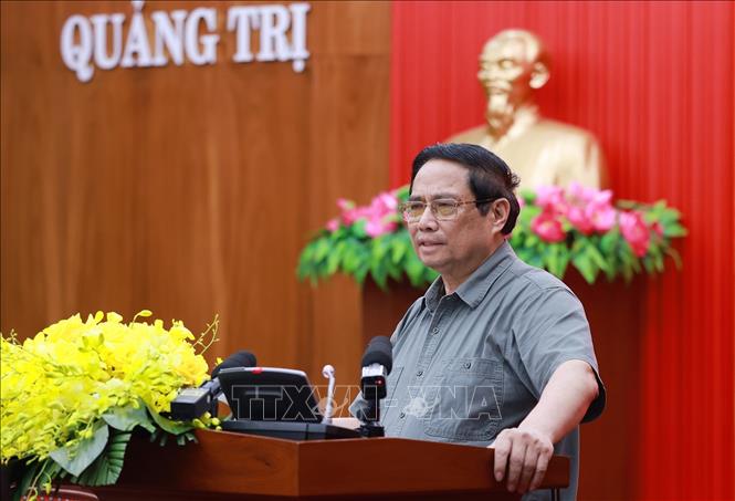 Thủ tướng Phạm Minh Chính kết luận buổi làm việc với Ban Thường vụ Tỉnh uỷ Quảng Trị. Ảnh: Dương Giang-TTXVN