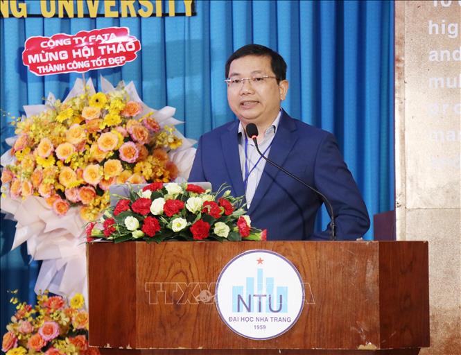 Ông Phạm Ngọc Hoàng Thanh, Giám đốc Điều hành Học viện Smart Train, Ủy viên BCH CLB Kế Toán Trưởng Việt Nam (VCCA), Ủy viên BCH Hội Kế toán Thành phố Hồ Chí Minh (HAA) chia sẻ thông tin tại Hội thảo. Ảnh: Nguyễn Thành –TTXVN