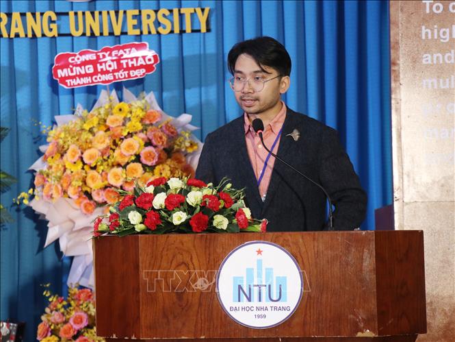 Ông Hà Nhật Tuấn, Phó Ban đối ngoại, Khối Giáo dục đào tạo, Hiệp hội Kế toán Công chứng Anh quốc tại Việt Nam (ACCA) chia sẻ thông tin tại Hội thảo. Ảnh: Nguyễn Thành –TTXVN