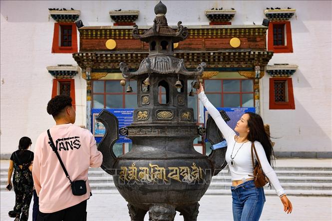 Tu viện Gandan Khiid là một trong những tu viện phật giáo lớn nhất và cũng là điểm tham quan, thu hút nhiều du khách ở Mông Cổ. Ảnh: Thanh Tùng - TTXVN