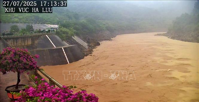 Hình ảnh hoạt động bình thường trực tiếp tại Thủy điện Bản Vẽ do Cơ quan chức năng cung cấp. Ảnh: TTXVN phát