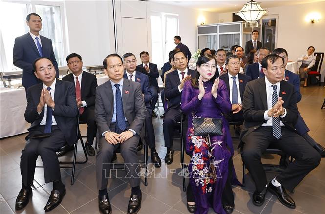 Đại biểu dự buổi gặp gỡ. Ảnh: Doãn Tấn – TTXVN